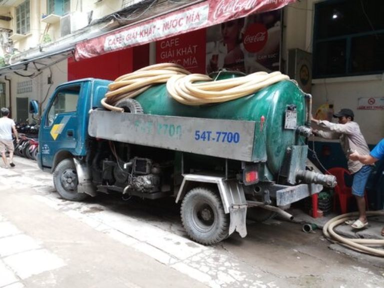 dịch vụ hút hầm cầu dĩ an giá rẻ