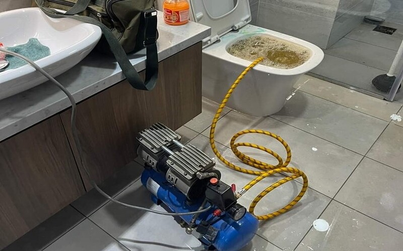 Cách Sử Dụng Bồn Cầu Đúng Cách