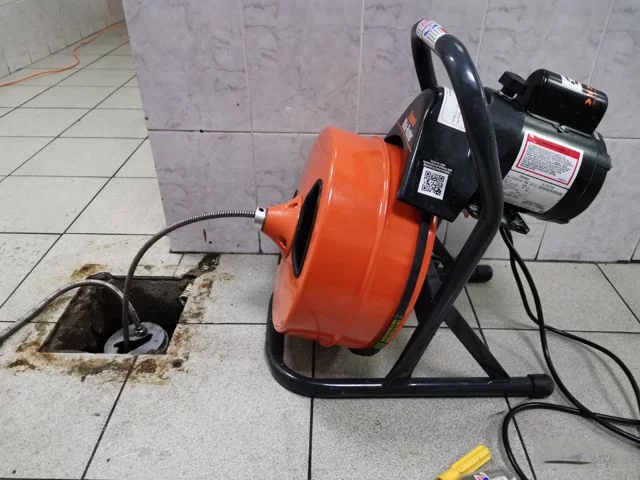 thiết bị thông cống