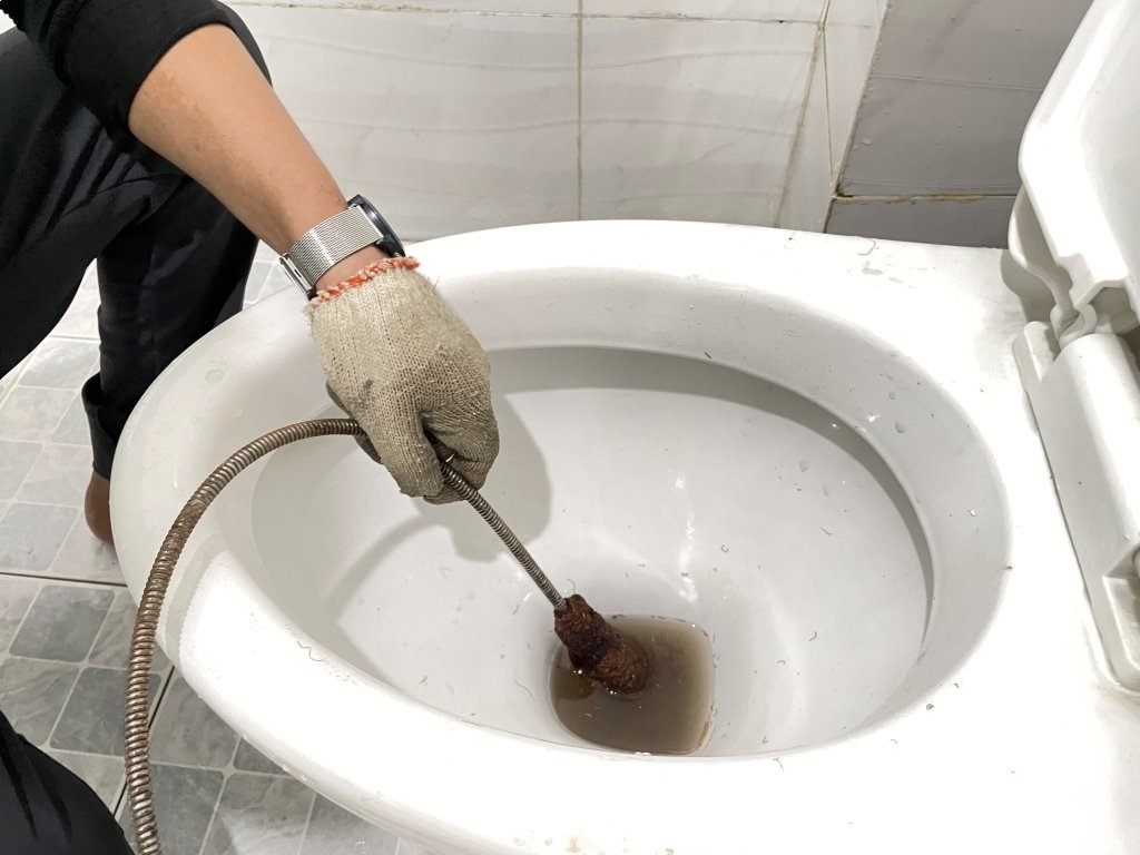 thông bồn cầu gần đây