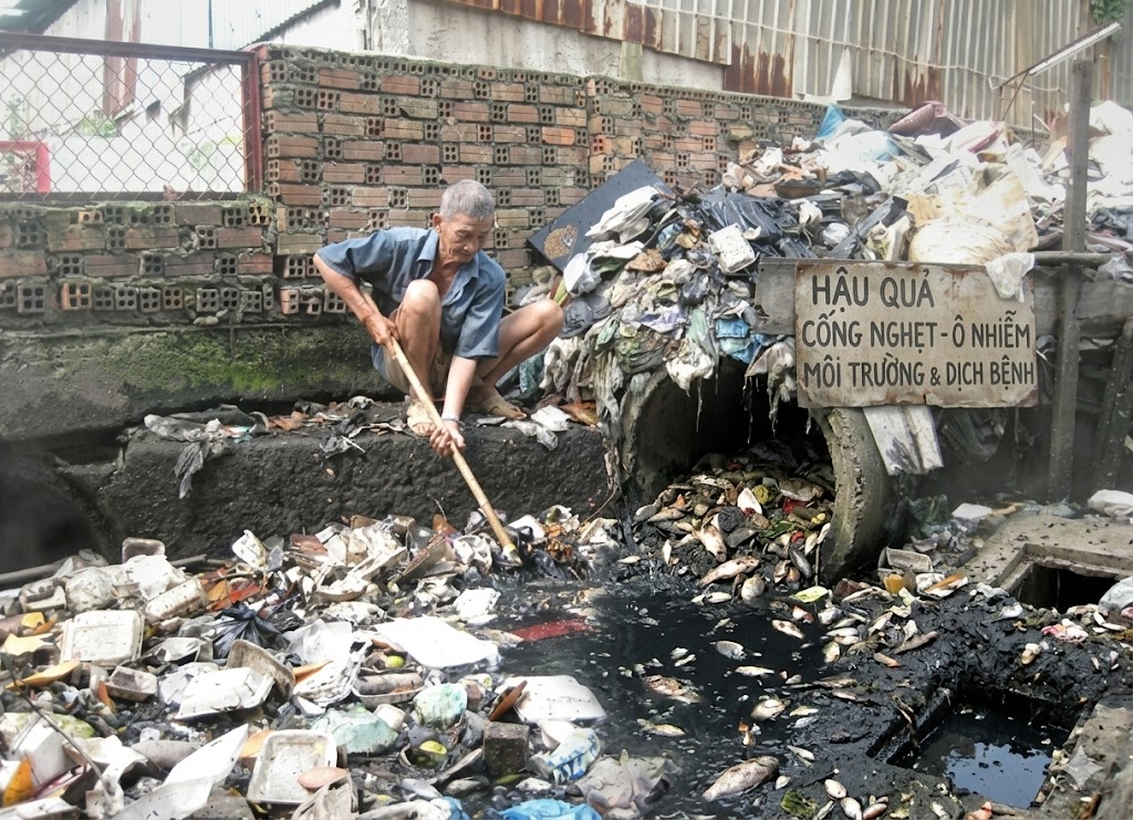 cống nghẹt gẫy ô nhiễm môi trường