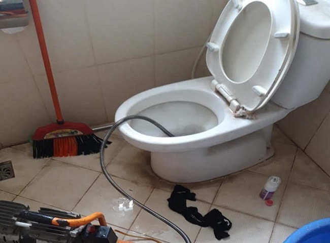 thông bồn cầu thuận an