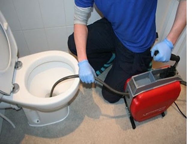 thông tắc bồn cầu quận 8