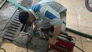 thông cống nghẹt dĩ an